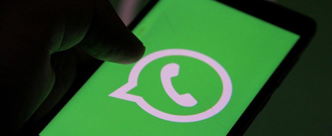 Модераторы WhatsApp могут просматривать сообщения пользователей